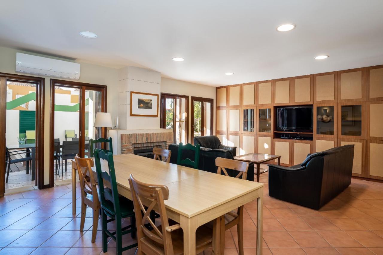 Holiday Villa In Elite Residential Area Of Φάρο Εξωτερικό φωτογραφία