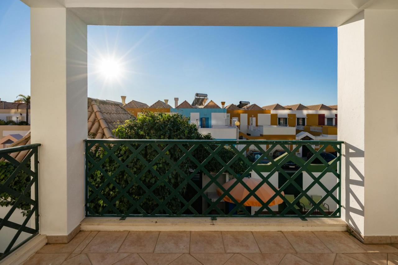 Holiday Villa In Elite Residential Area Of Φάρο Εξωτερικό φωτογραφία